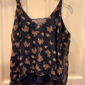 Flowery silk tank with lace